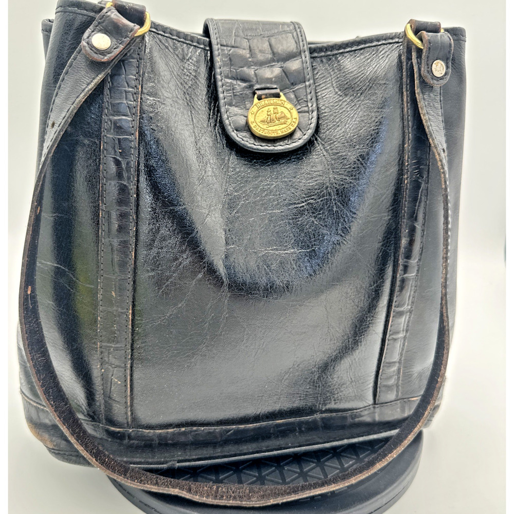 Vintage Brahmin Black Leather Bucket Style Purse